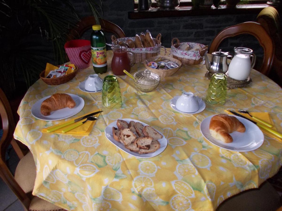 Bed and Breakfast Les Hirondelles Fenis Exterior foto