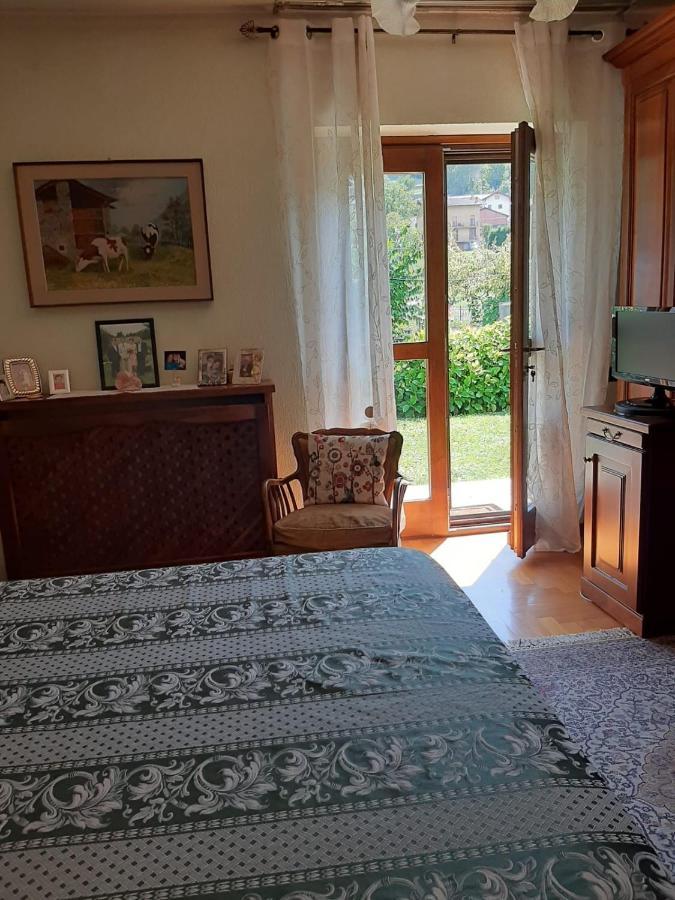 Bed and Breakfast Les Hirondelles Fenis Exterior foto